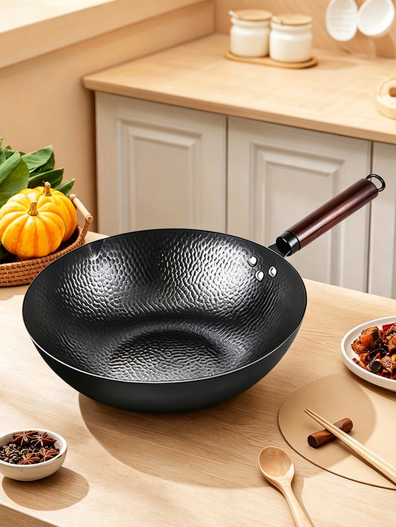 مقلاة ووك مقاس 13 بوصة، مصنوعة - مراجعة Wok Electric Flat وسعره